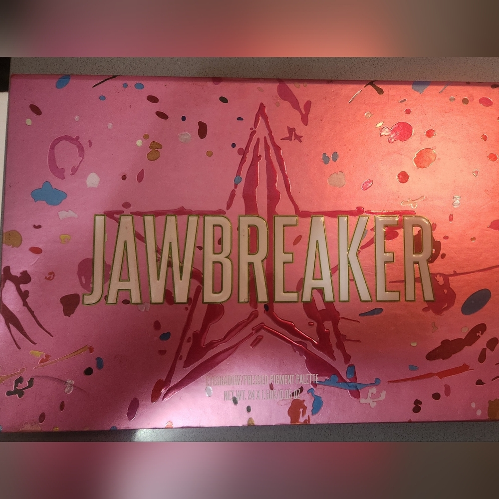 Brand new Jeffree star Jawbreaker palette